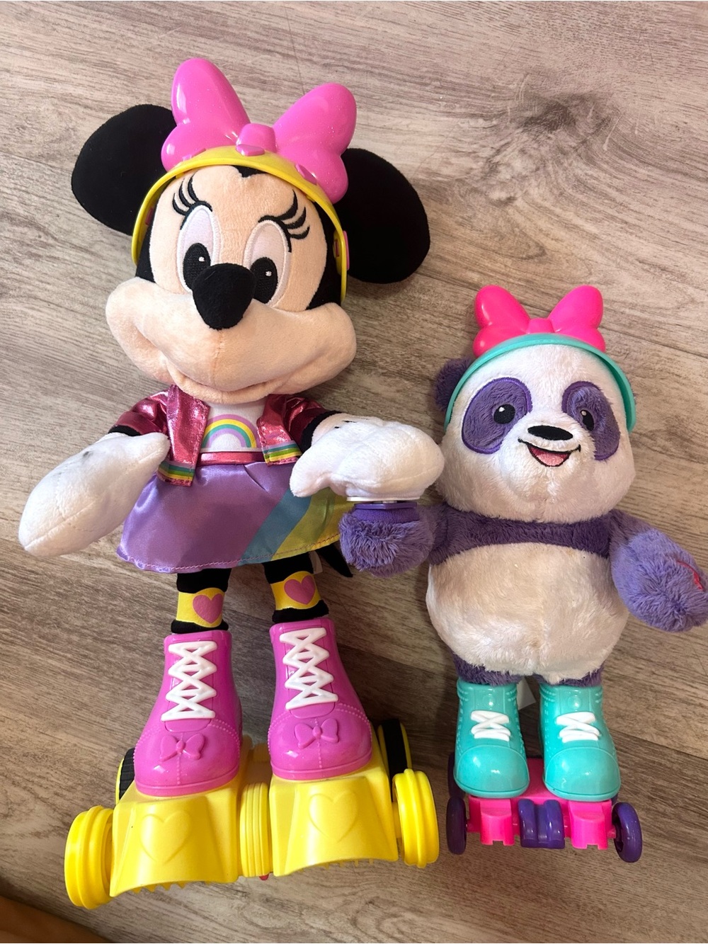 Disney Minnie Mouse Plush Roller Skate Toy - Pink & Purple